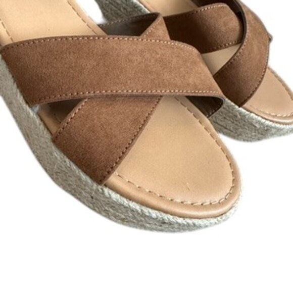 American Eagle Outfitters Tan Espadrille Sandals - Picture 4 of 9